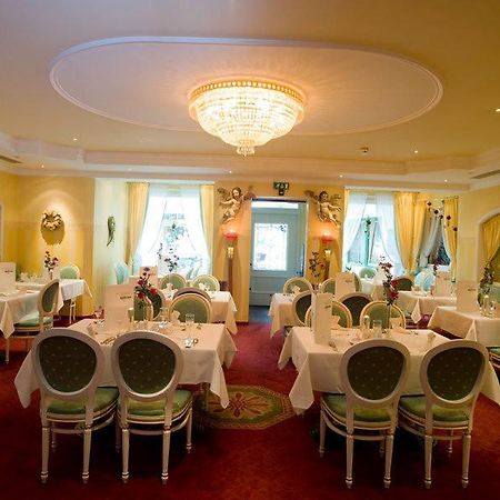 Hotel Landgut Zapfenhof Zellbergeben ภายนอก รูปภาพ