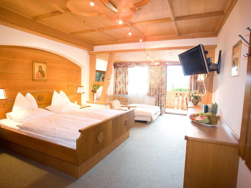 Hotel Landgut Zapfenhof Zellbergeben ภายนอก รูปภาพ