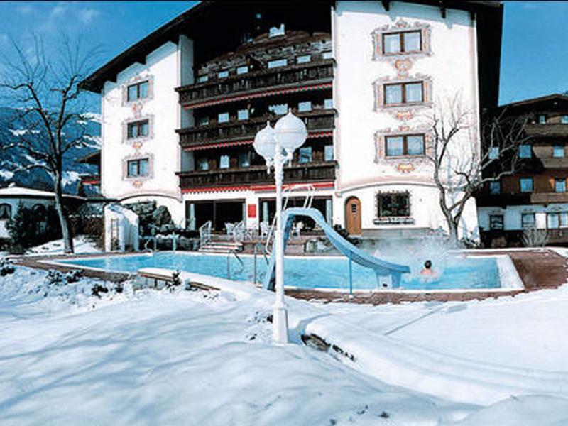 Hotel Landgut Zapfenhof Zellbergeben ภายนอก รูปภาพ